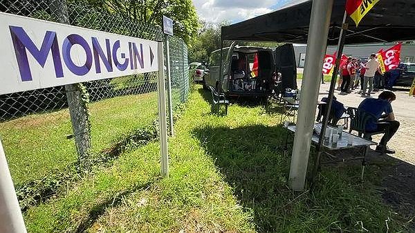 Chez Mongin, une semaine de grève pour les salaires.