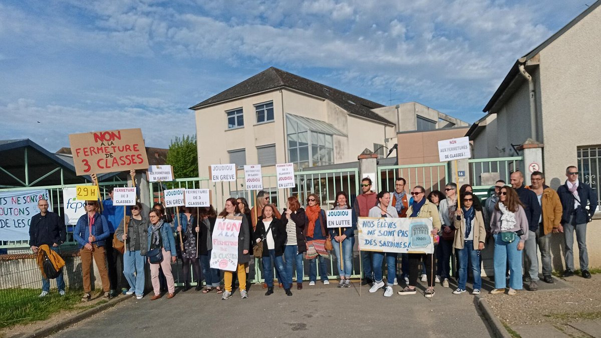 Grève au Collège Jean Joudiou