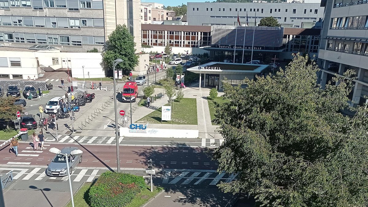 Visite ministérielle bien discrète au CHU !