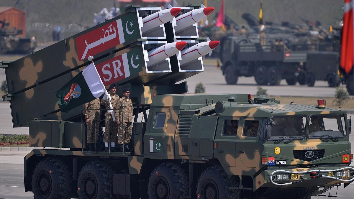 Tensions Pakistan-Iran : les deux peuples payent