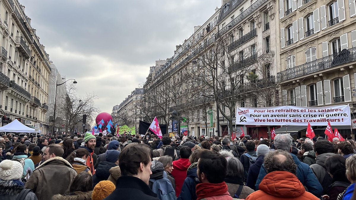 Continuer la lutte jusqu'à faire reculer Macron et le grand patronat !