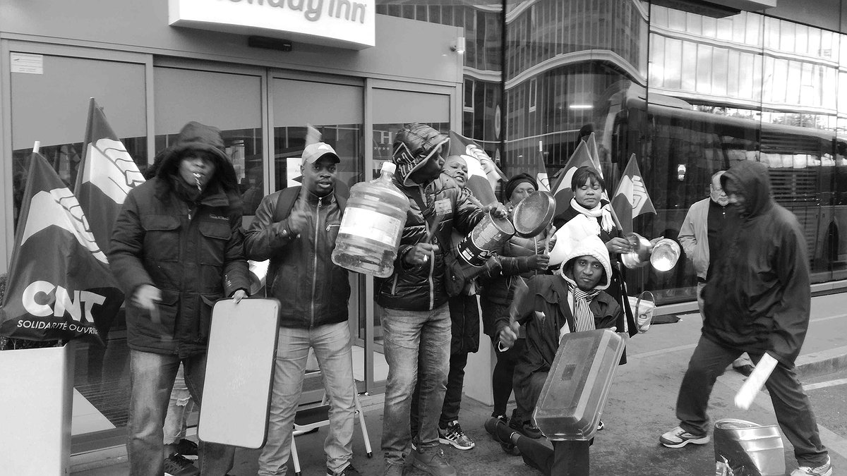 en grève contre les mutations