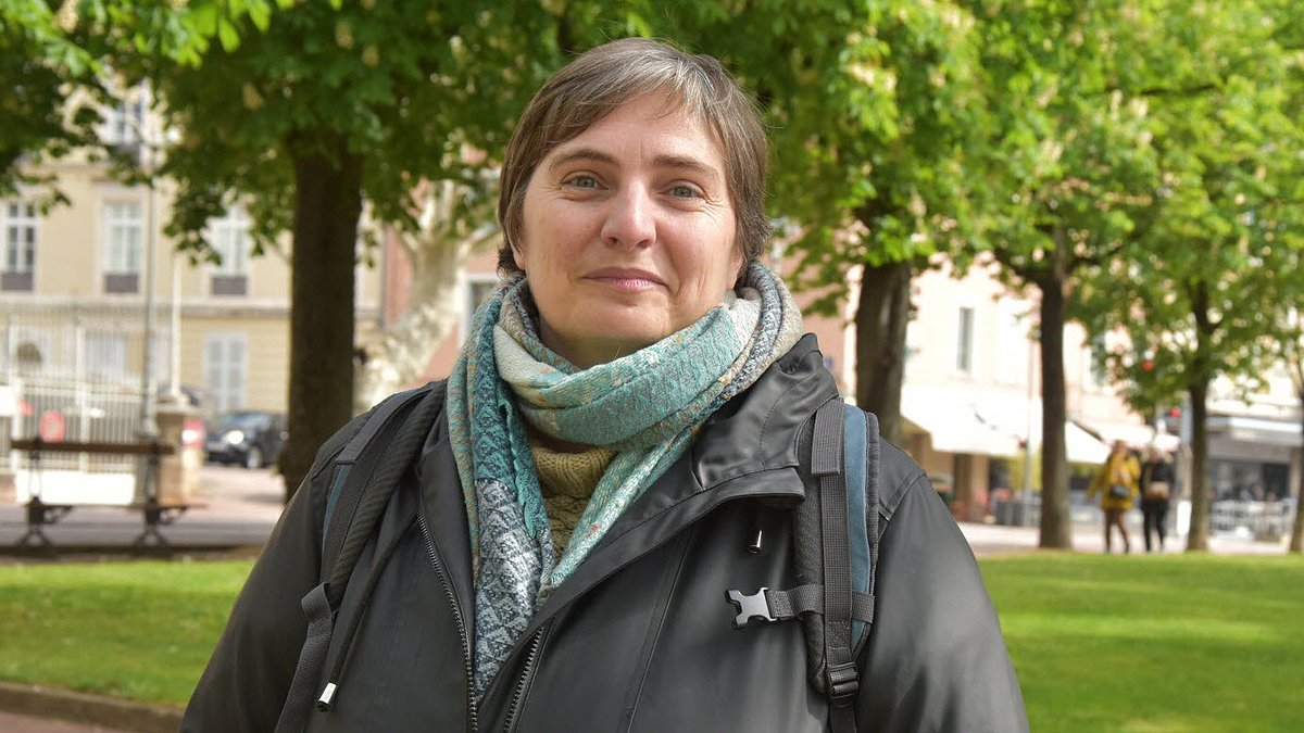 Illustration - Julie Lucotte, la candidate Lutte ouvrière persuadée que les élections ne changent rien