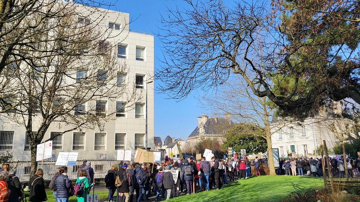 Illustration - Les centres sociaux protestent contre le manque de financements