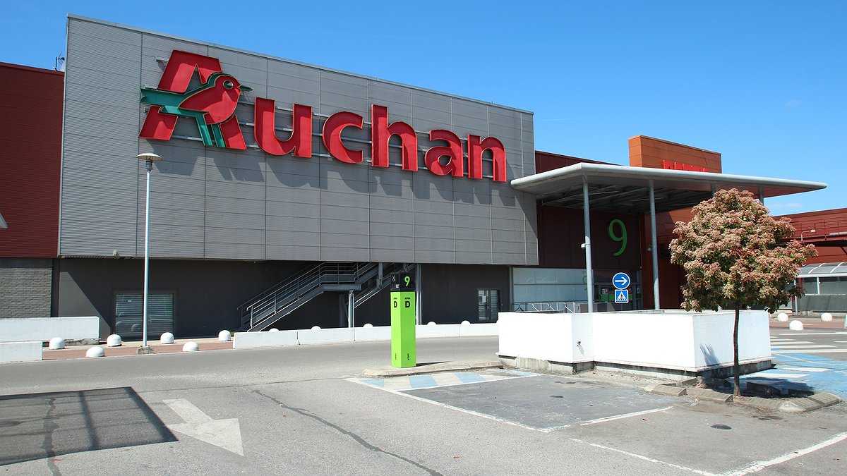 Illustration - Auchan : 2 400 postes supprimés